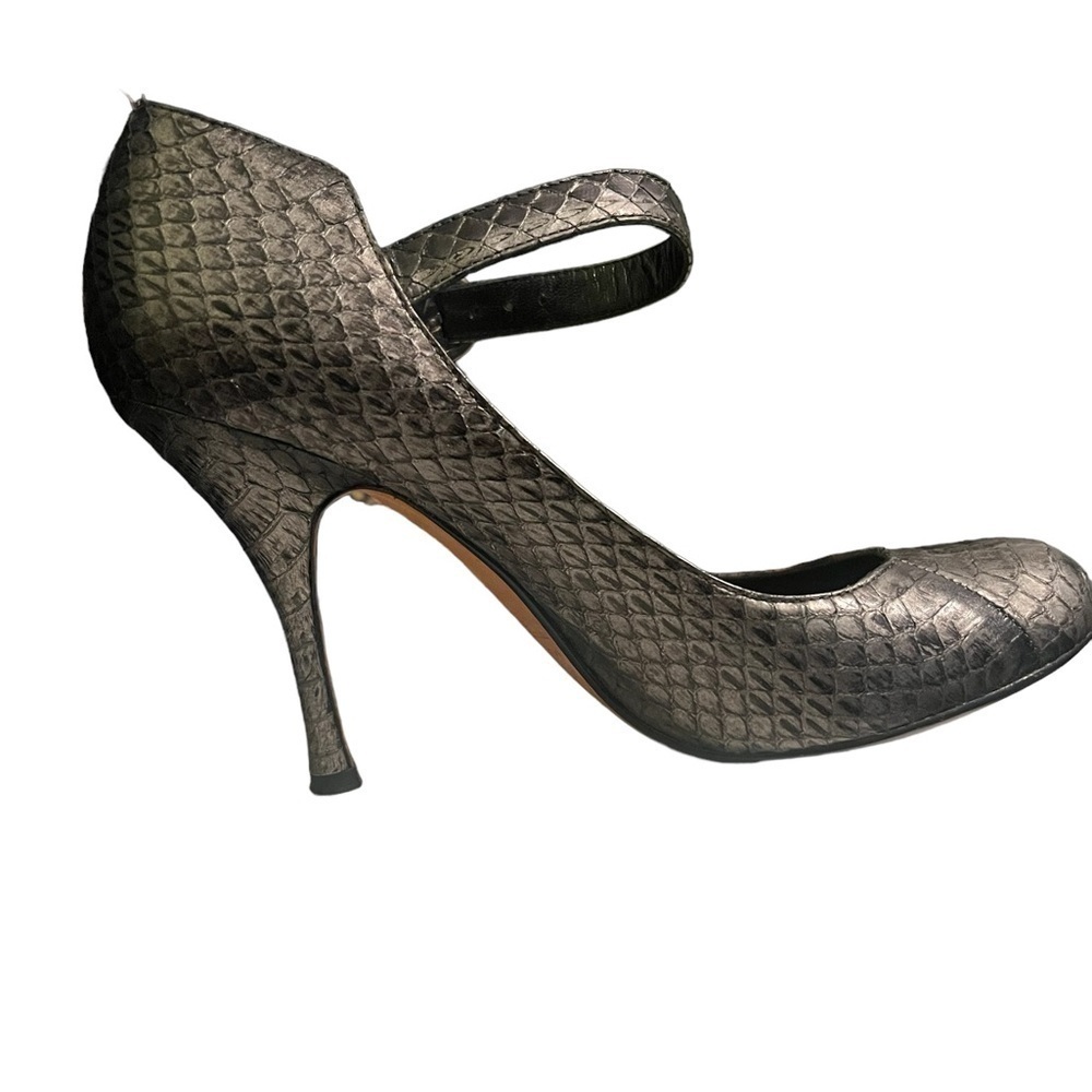 Max Studio Mary Jane Shoes With A Snakeskin Pattern, Size 6
